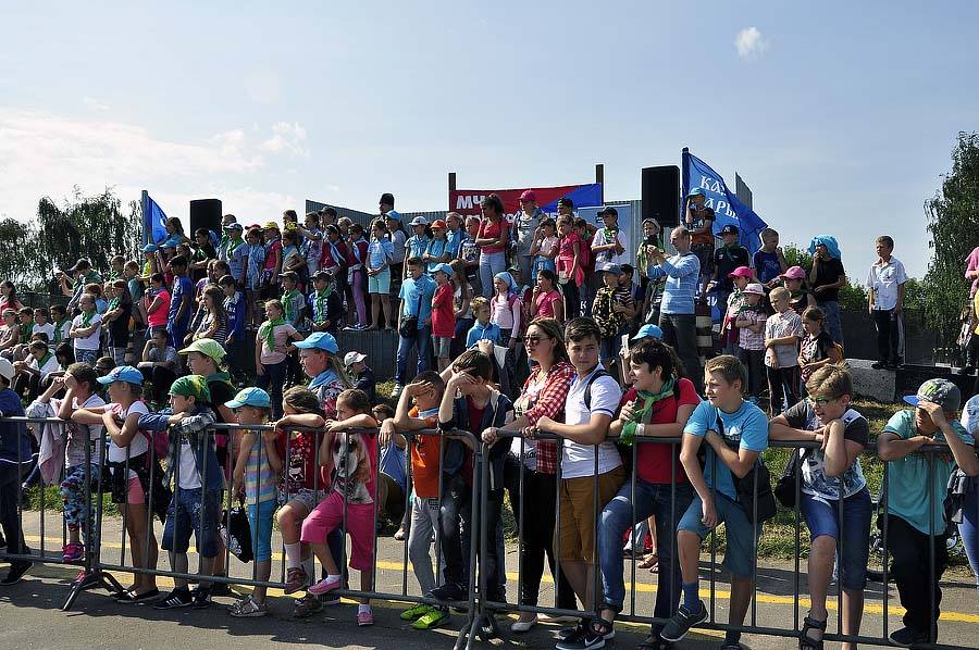 14079470_964773153649840_885960845540945580_n